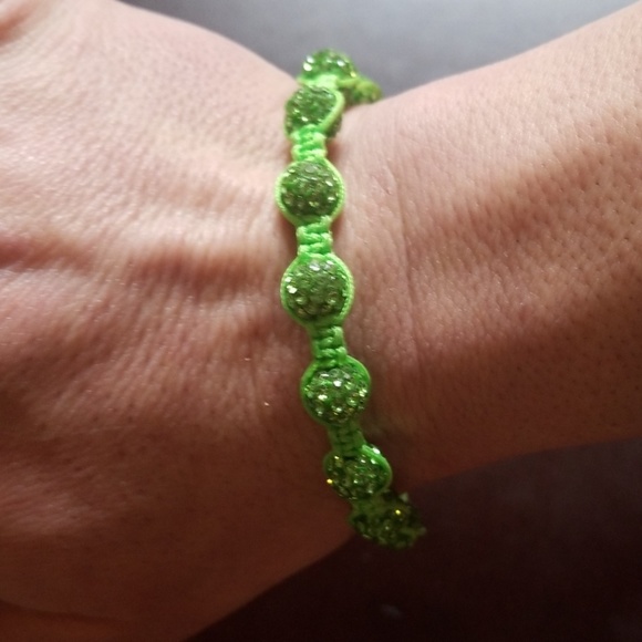 Green beaded Swarovski crystal bracelet - Picture 2 of 4